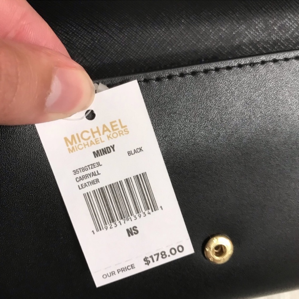 NWT Michael Kors Mindy Carryall Flap Clutch Wallet - Picture 7 of 7